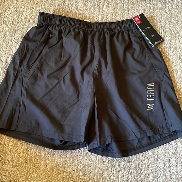 Treign Womens Black Glyde Athletic Running Shorts Size Medium NEW - Picture 1 of 12